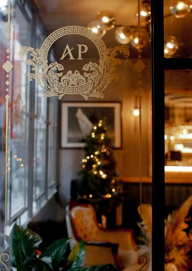 Aleksandr Pera Hotel 3*