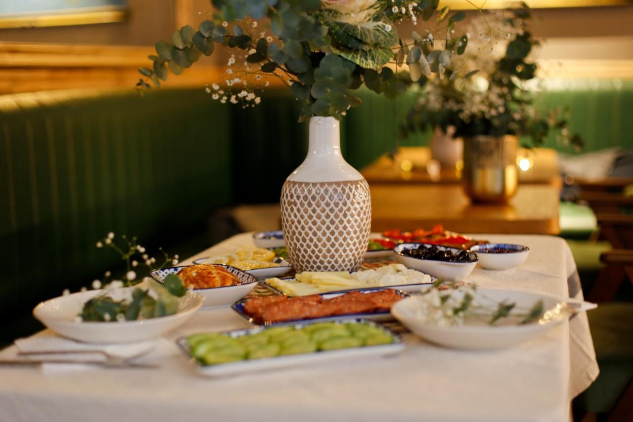 Aleksandr Pera Hotel Istambul
