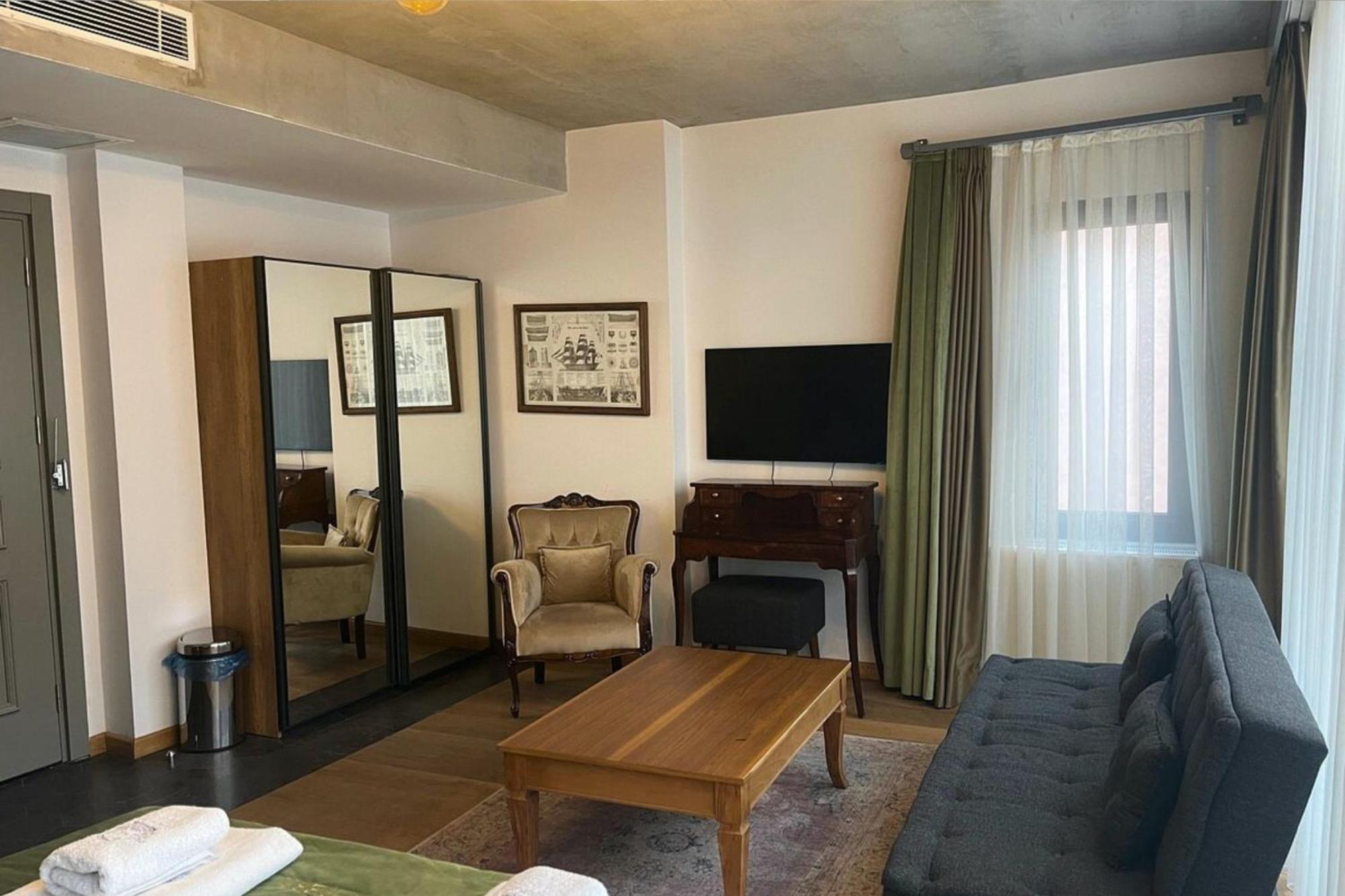 Hotel Aleksandr Pera