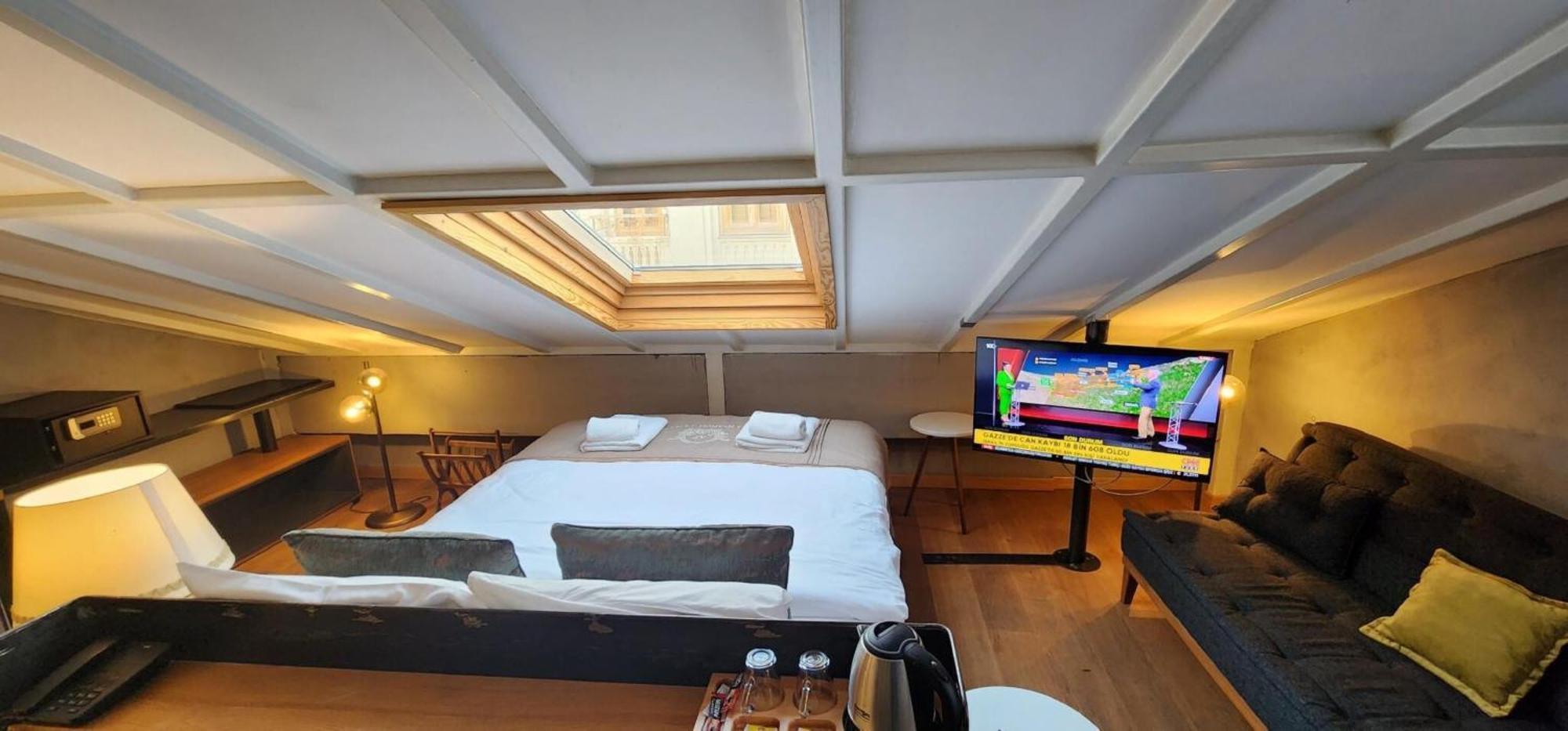 Hotel Aleksandr Pera 3*