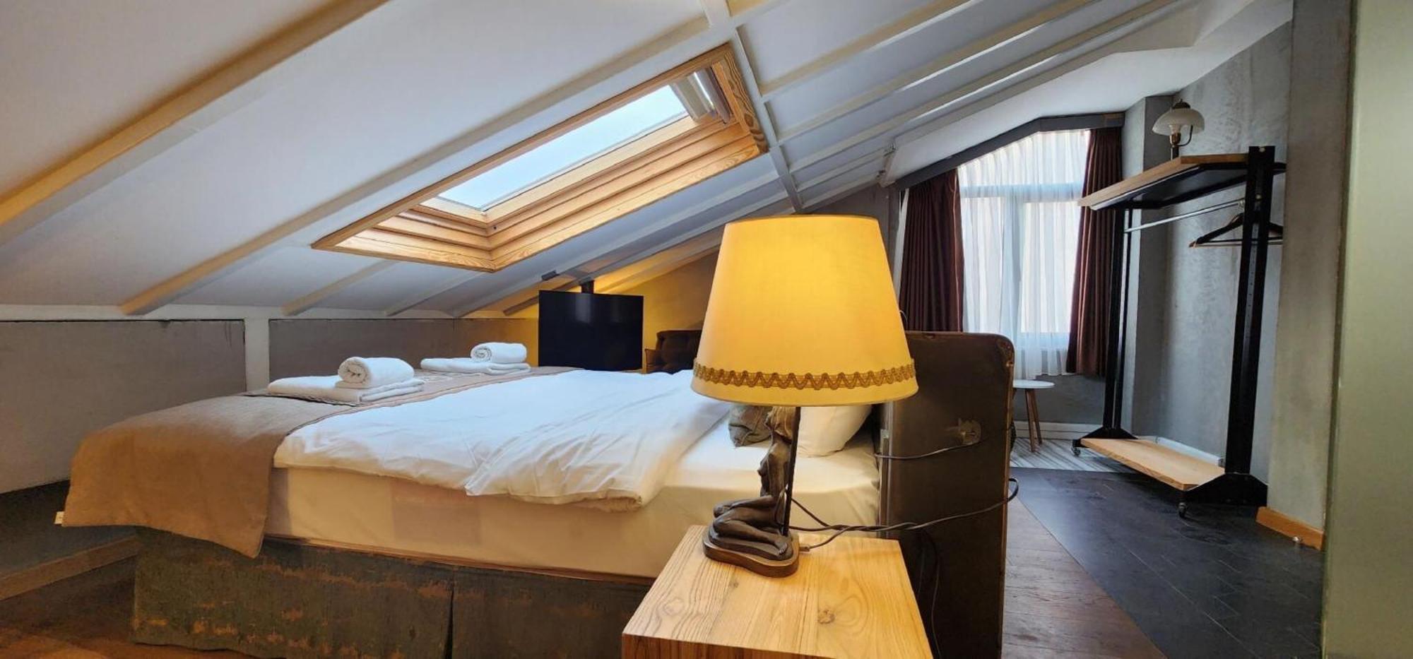 Aleksandr Pera Hotel